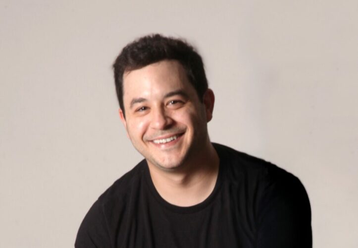 Depois de passagens por edtechs e inteligência artificial na educação, Caio Paiola assume conselho de ONG voltada à dislexia