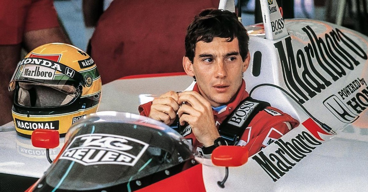 Lula sanciona lei que reconhece Ayrton Senna como Herói da Pátria