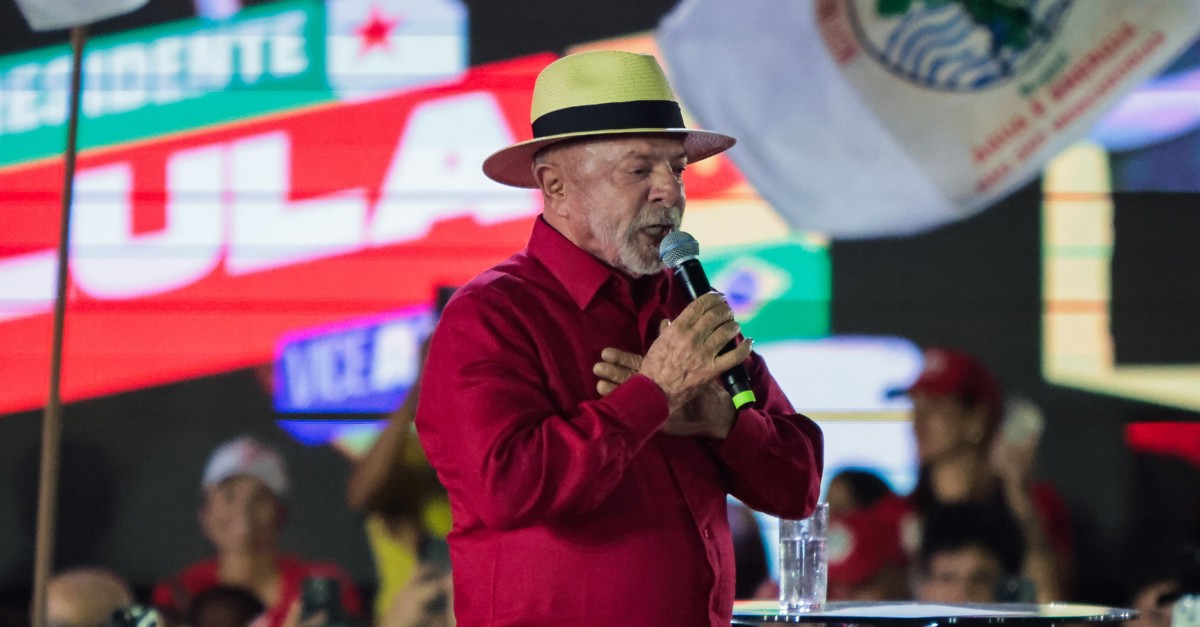 Lula diz que Trump reconheceu que tarifaço foi baseado em "mentira"