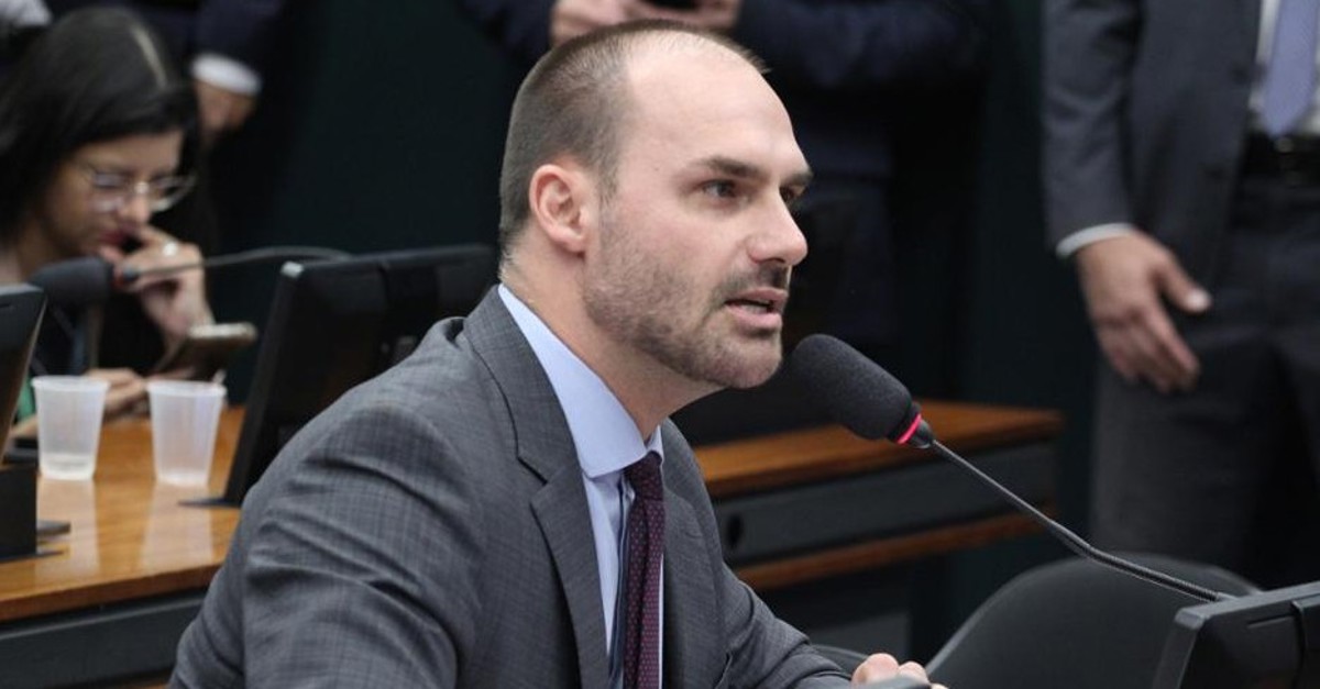 Eduardo Bolsonaro chama ex