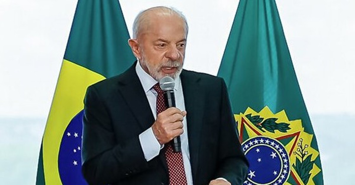 Lula atribui a Lira criação "a contragosto" da taxa das blusinhas