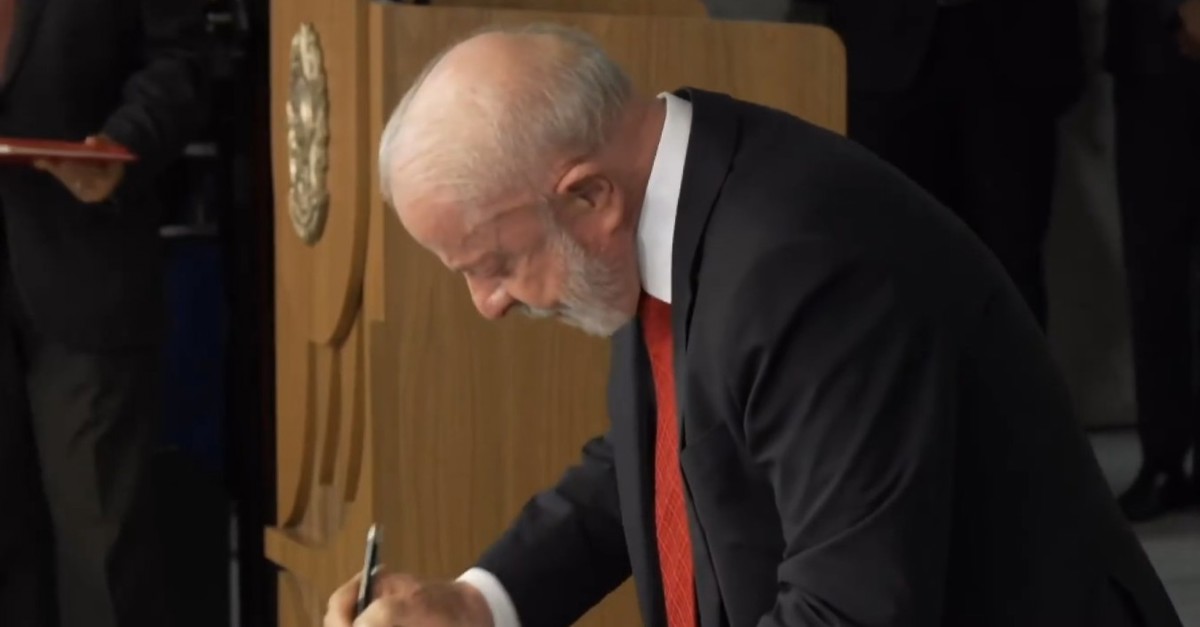 Lula sanciona Redata com R$ 5,2 bi em incentivos a data centers