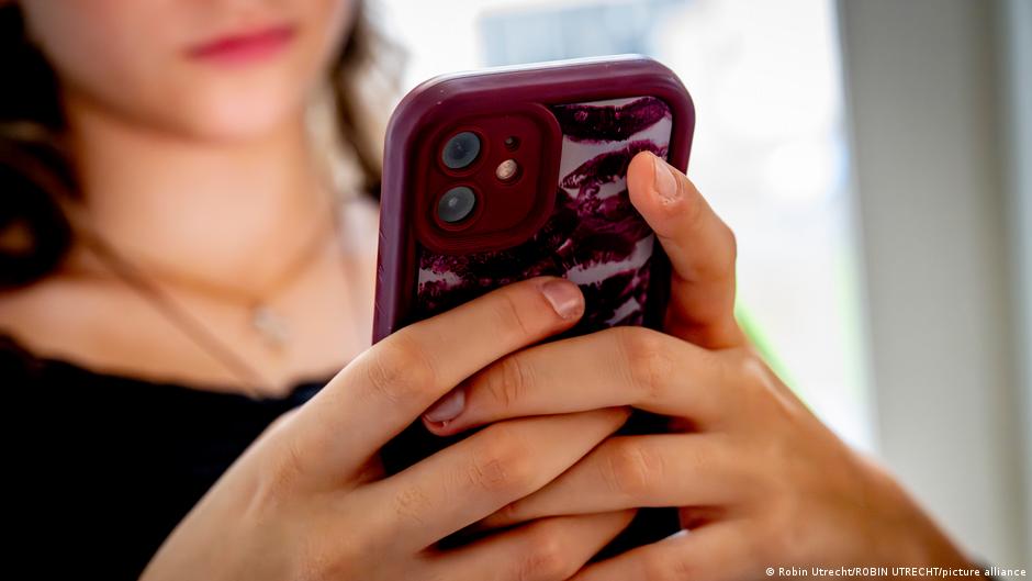 Um adolescente em 5 no Brasil sofre abuso sexual na internet