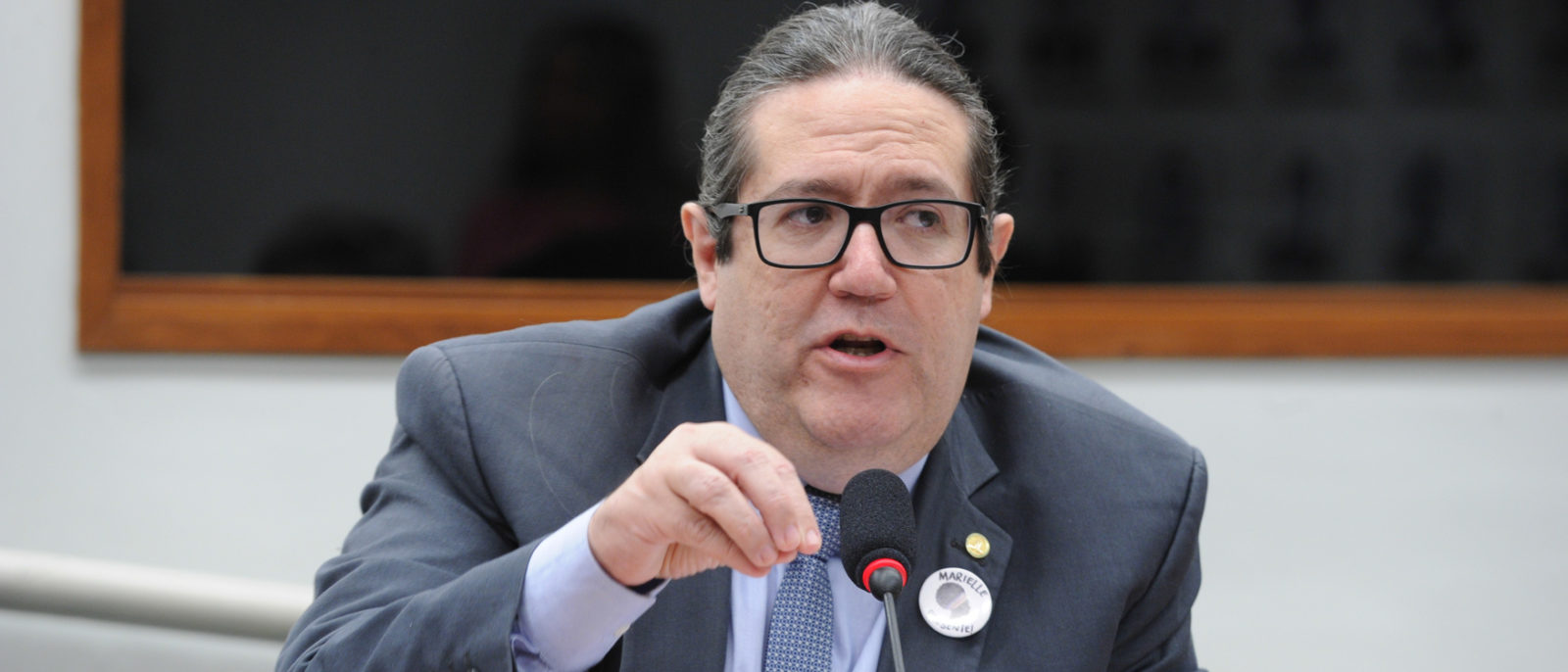 Projeto no Congresso proíbe agente público de aceitar cortesias