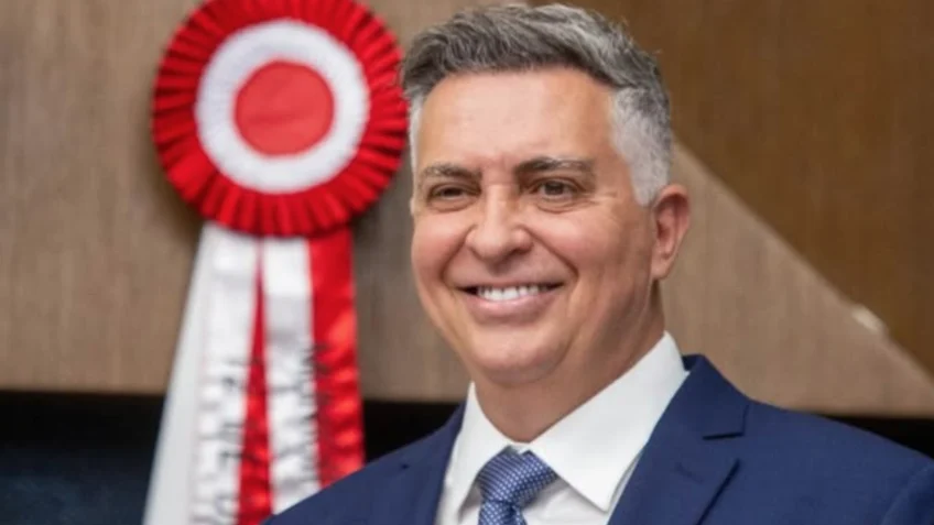 Prefeito de BH veta PL com multa para quem usar drogas em público