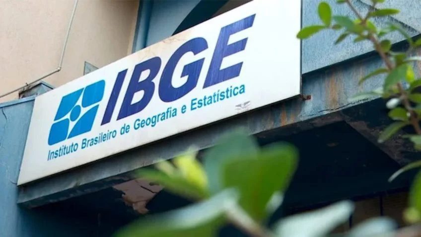 IBGE abre 9.652 vagas temporárias e visa contratações em dezembro