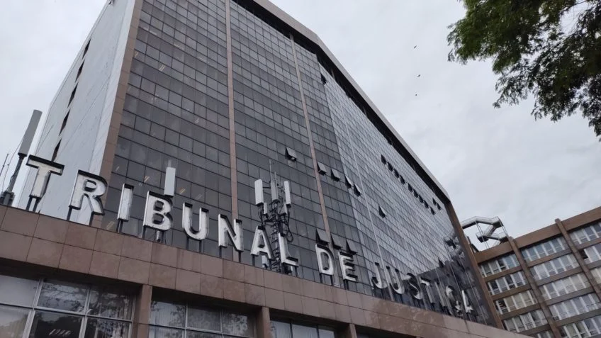 Justiça do RJ derruba orientação para reajuste de 24% a servidores