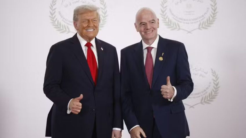 Trump entregará taça na final da Copa do Mundo, diz Infantino