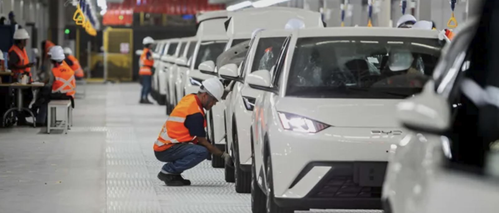 China tenta coibir guerra de preço agressiva entre montadoras
