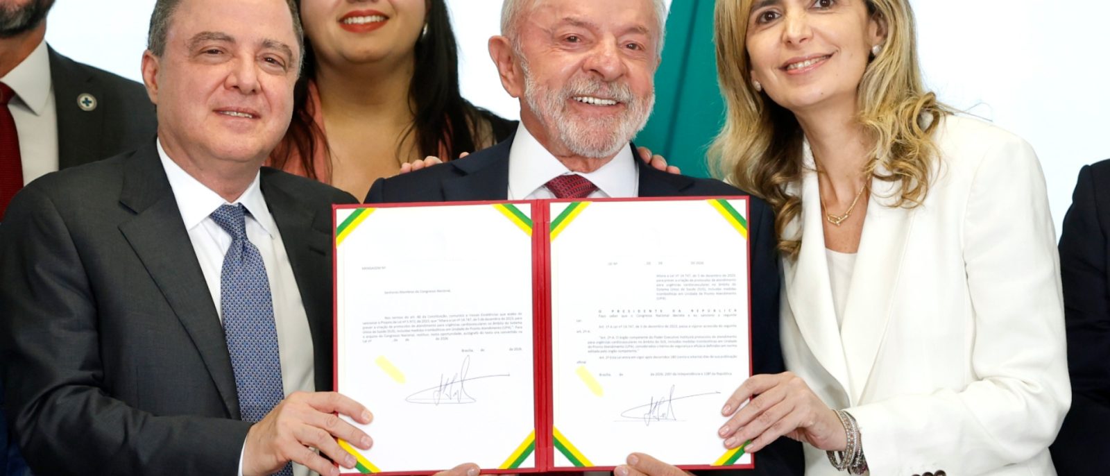 Fila do SUS deveria ser instrumento de gestão, diz Ludhmila Hajjar