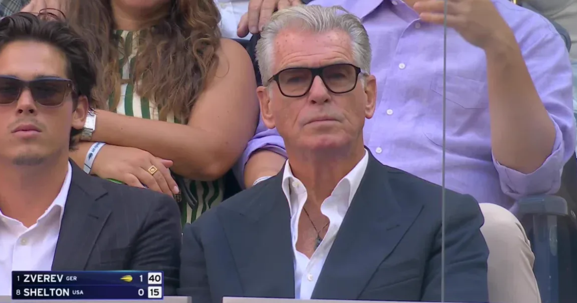 Rolex, US Open e o momento exato: ator que fez James Bond é flagrado com “007” em relógio final do jogo e viraliza. Mas por quê?