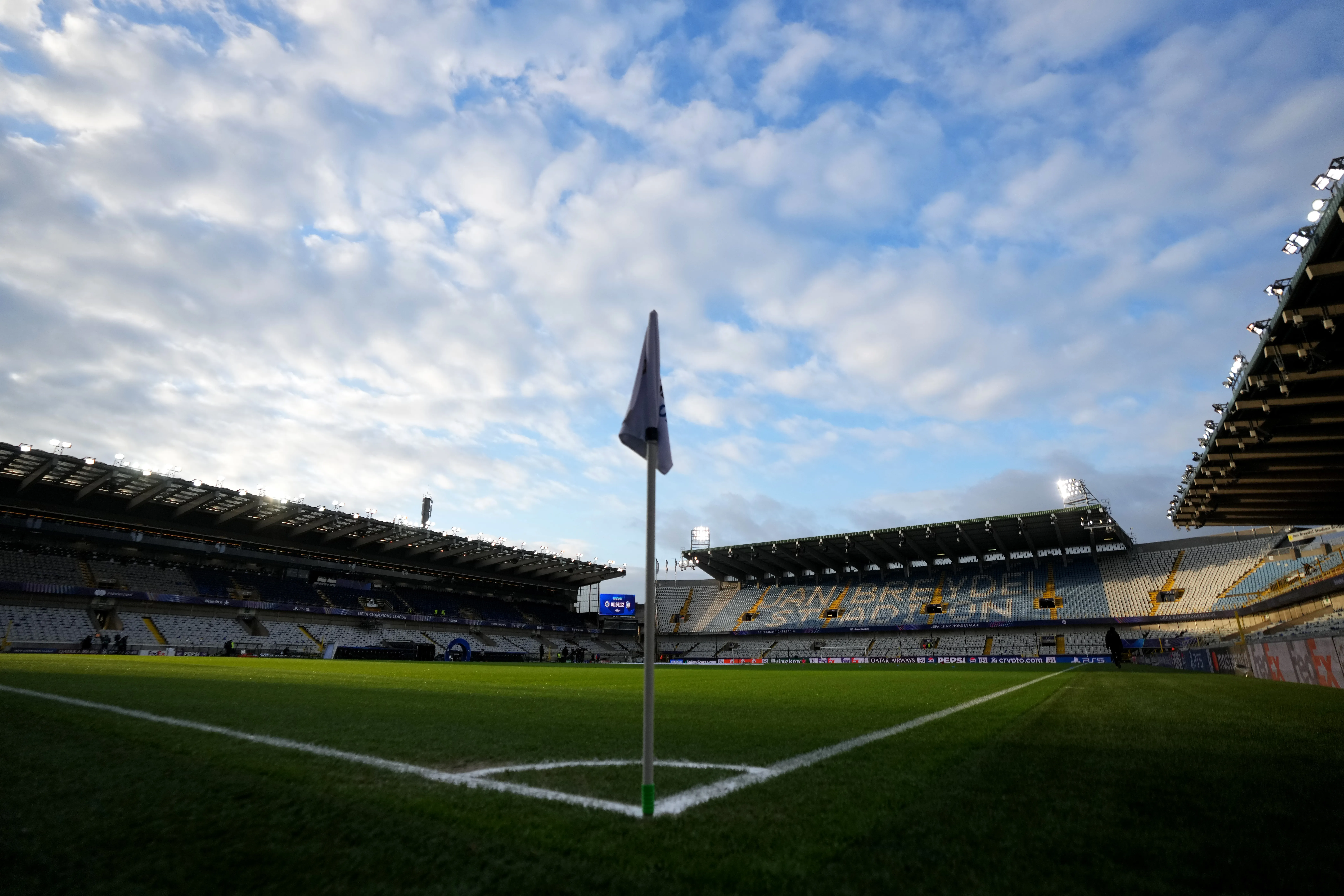 Club Brugge x Aston Villa na Champions League: onde assistir, horário e escalações