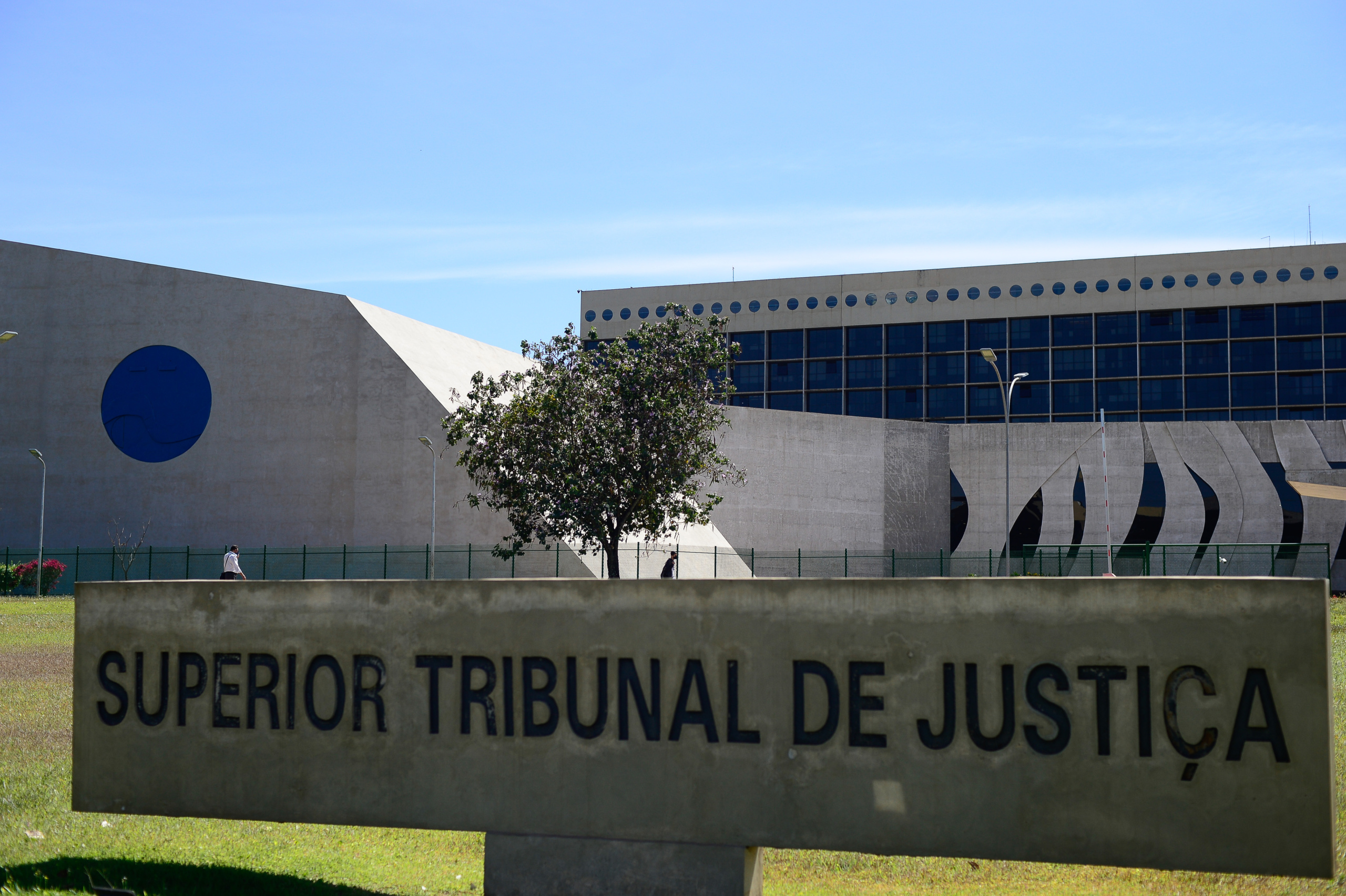 STJ muda seu regimento e pede resumo obrigatório nas petições