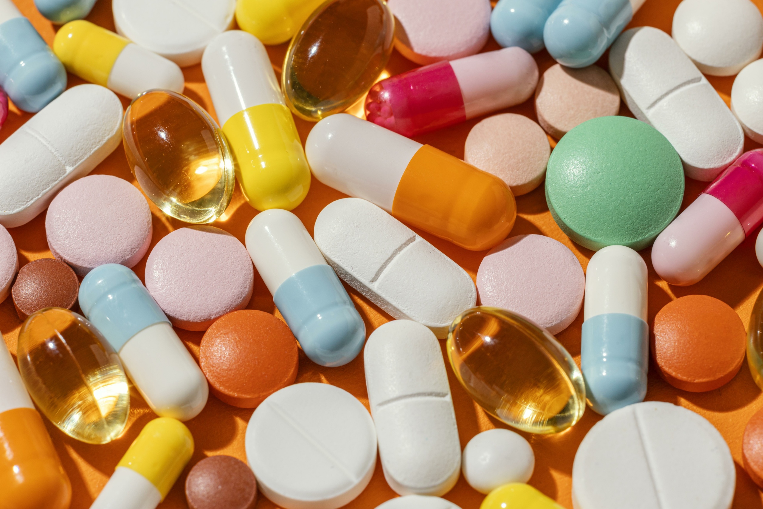 Lei 15.440 simplifica fluxo de entrada de insumos farmacêuticos ativos