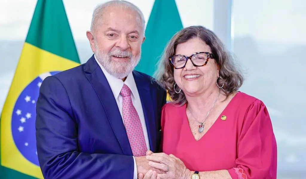 Lula anuncia Teresa Leitão como substituta de Jaques Wagner; saiba quem é