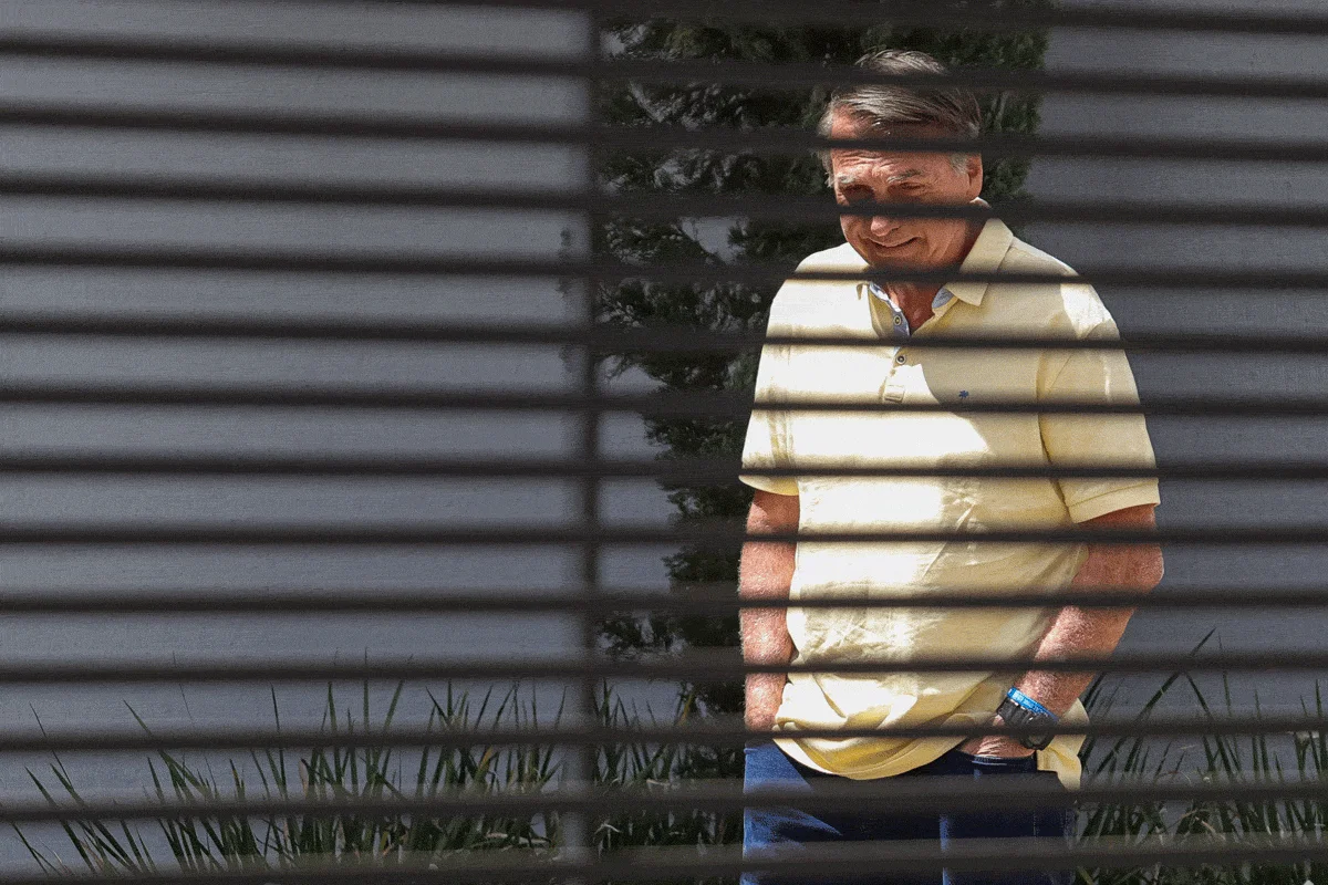 90 dias de Bolsonaro em prisão domiciliar: Moraes reavalia saúde, visitas e caso da arma