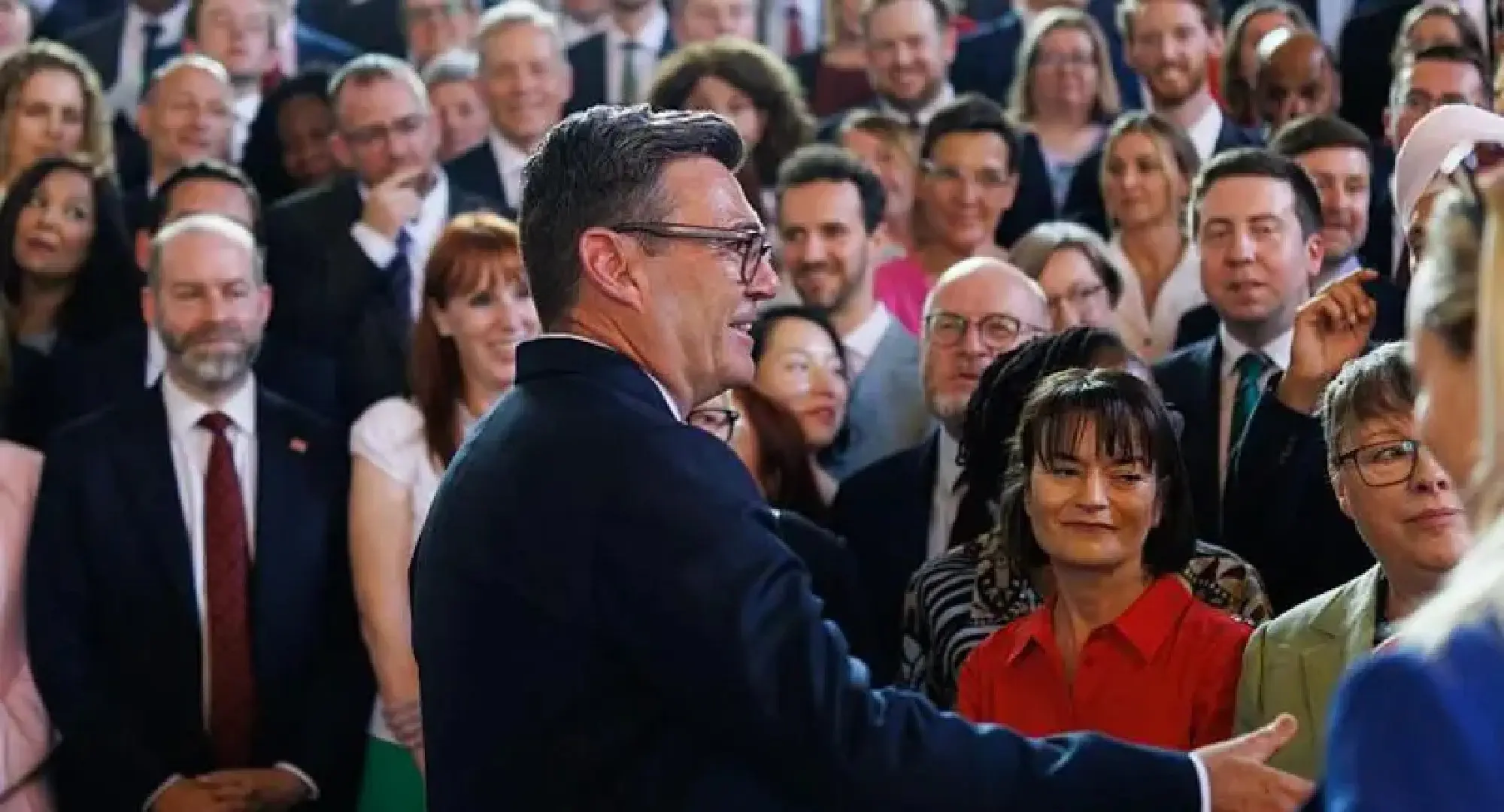 Por que favorito a primeiro-ministro após Starmer deixa Reino Unido em dúvidas