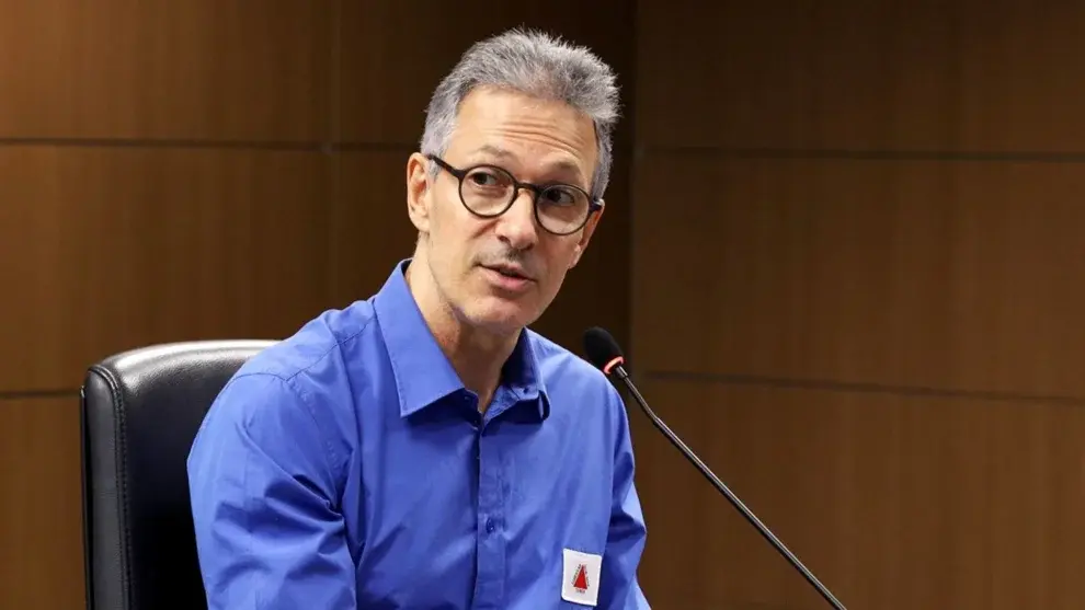 VÍDEO: “Nunca fui próximo de Flávio Bolsonaro”, diz Zema ao atacá