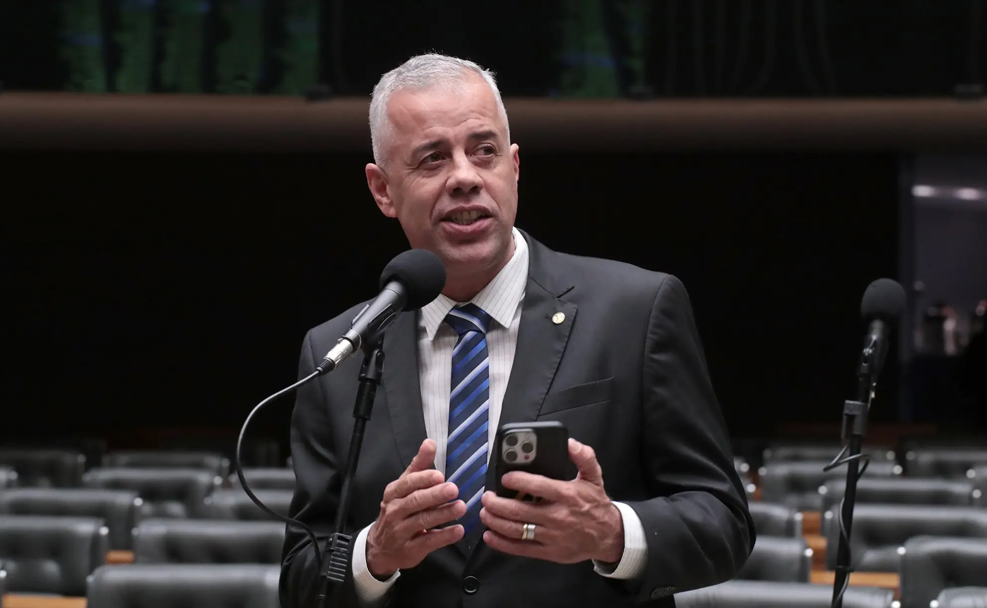 VÍDEO – Bolsonarista debocha de alerta do Itamaraty sobre ação militar dos EUA: “Medinho”