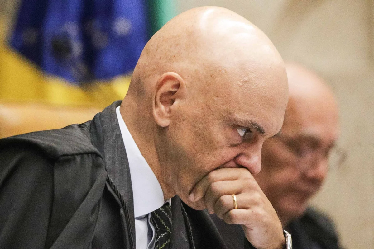 Juíza dos EUA contraria governo e dá novo prazo à Rumble em ação contra Moraes