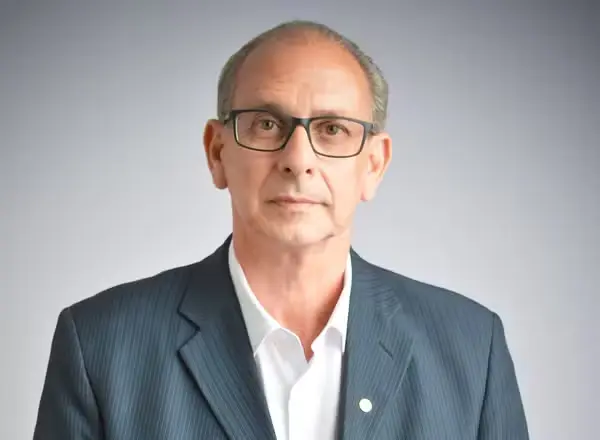 VÍDEO: Vice de Renan Santos esteve em acampamento golpista em 2022; saiba quem é