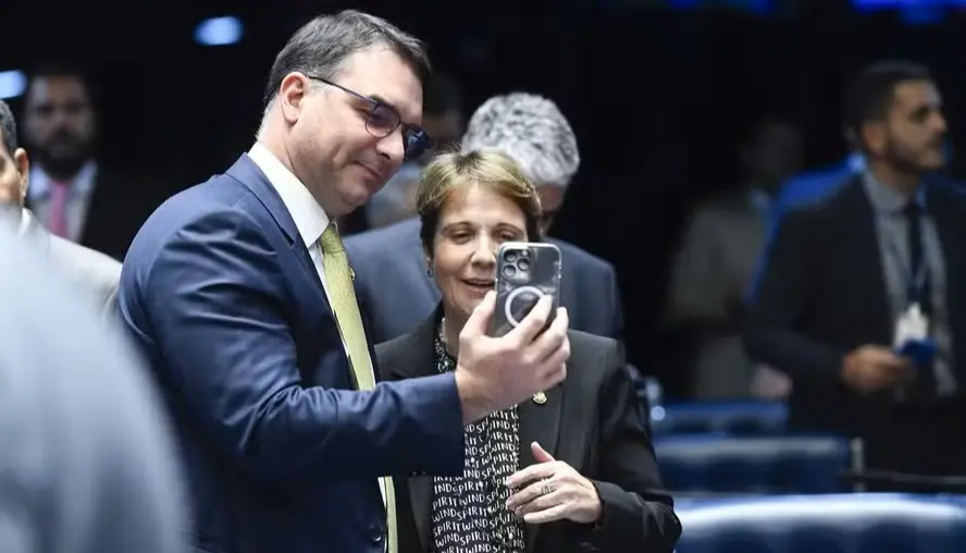 Jornalões tentaram empurrar uma conservadora para a chapa do fascismo. Por Moisés Mendes