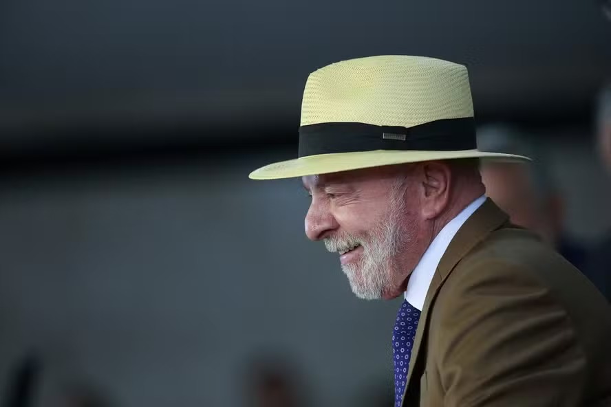 Risco Brasil despenca a 116 pontos e atinge menor nível do 3º mandato de Lula