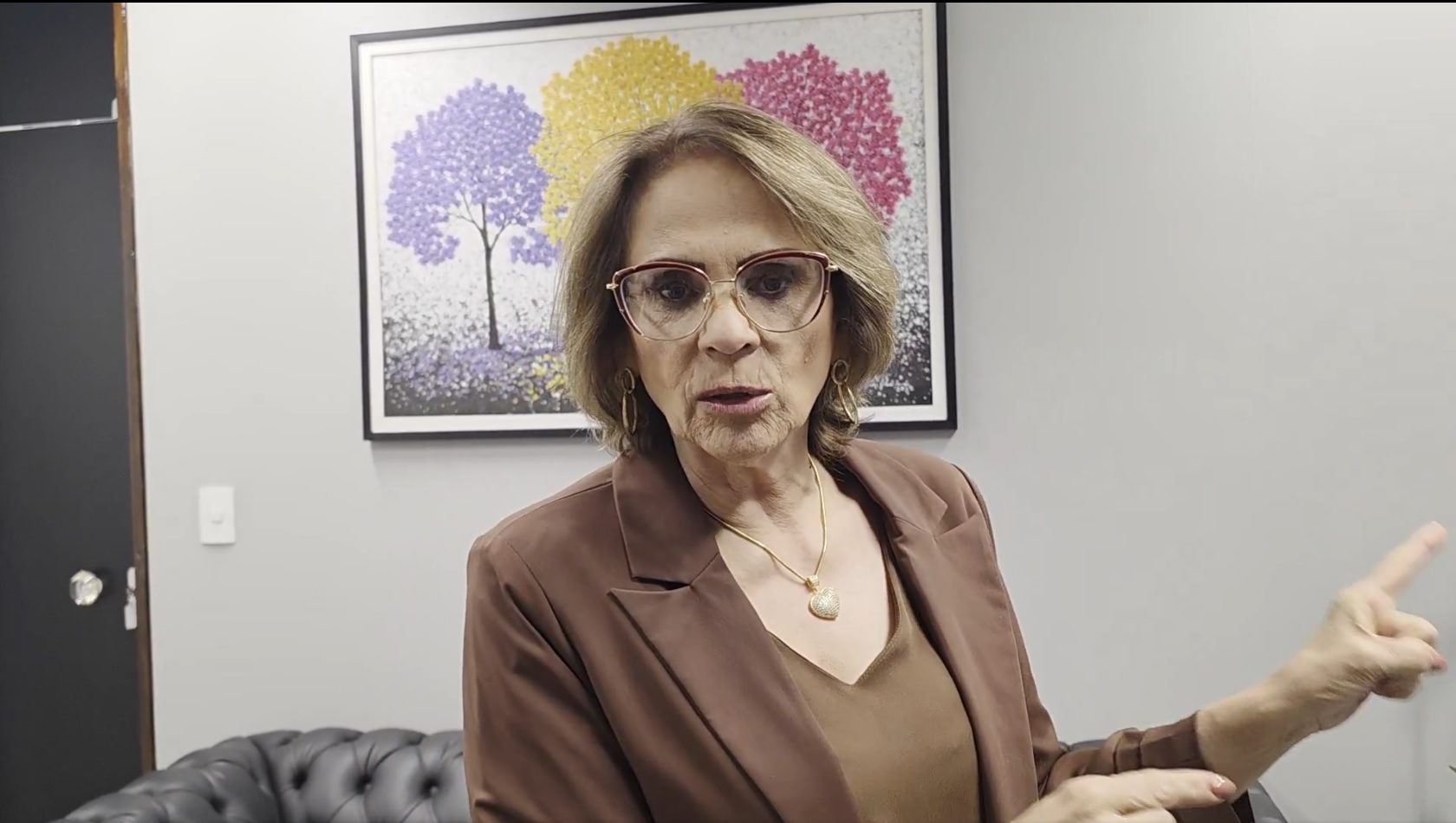 Damares ameaça travar votação da PEC 6×1 até Moraes sair do STF