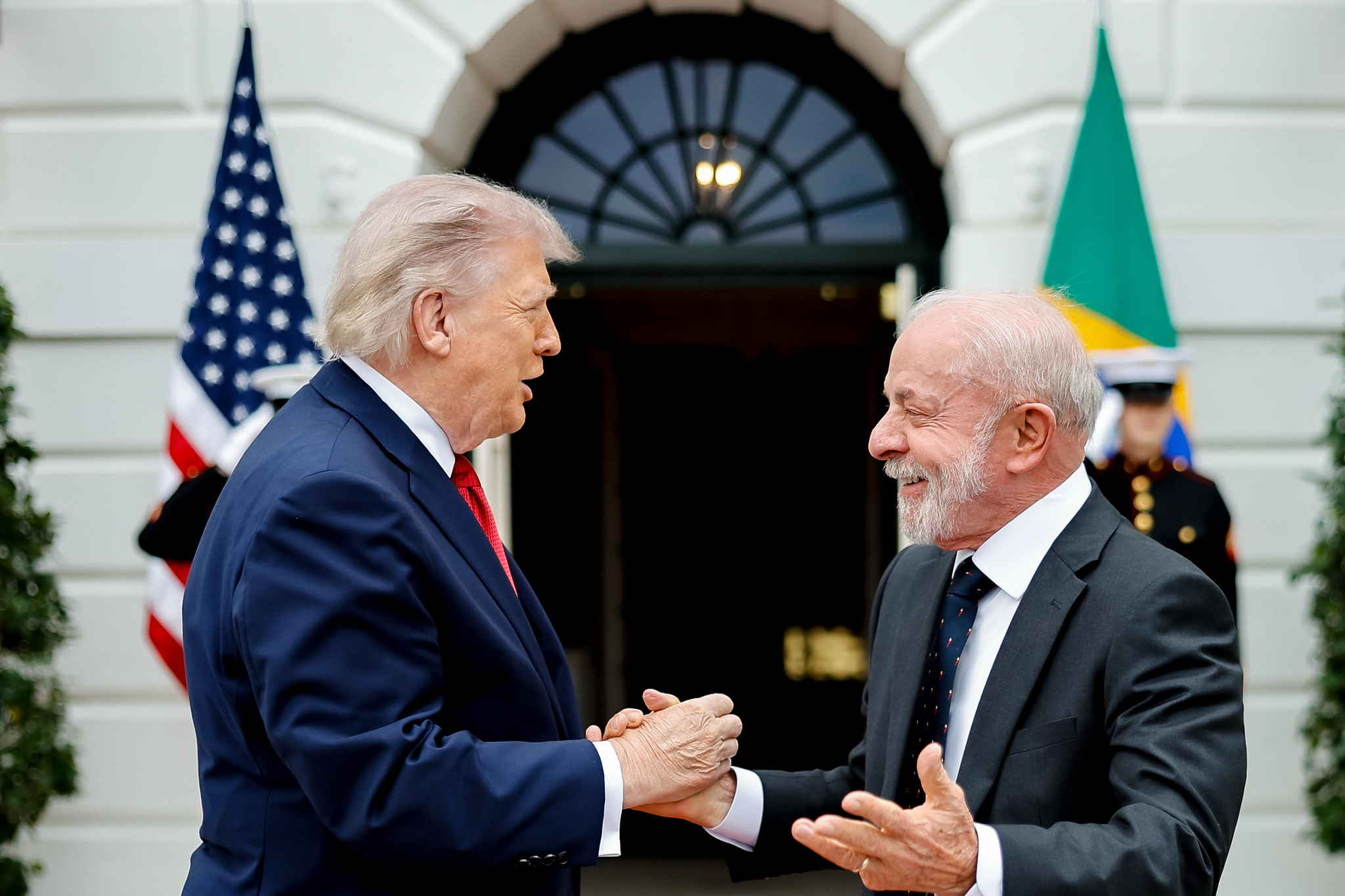 O possível reencontro de Lula com Trump após chamá-lo de “imperador”