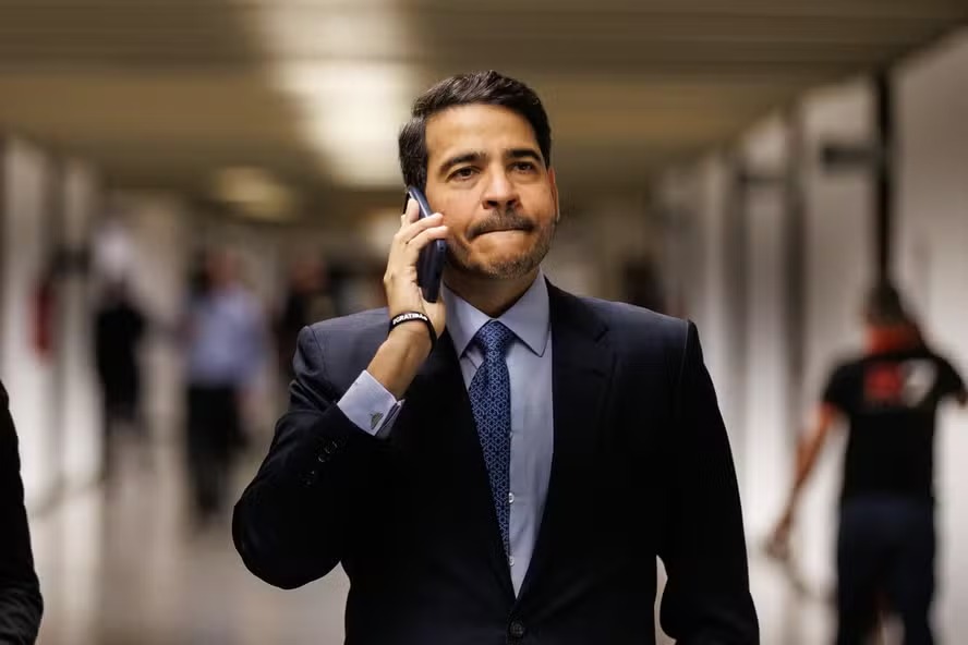 Messias acusa ministros do STF e diretor da PF de usar relatório para vingança; entenda