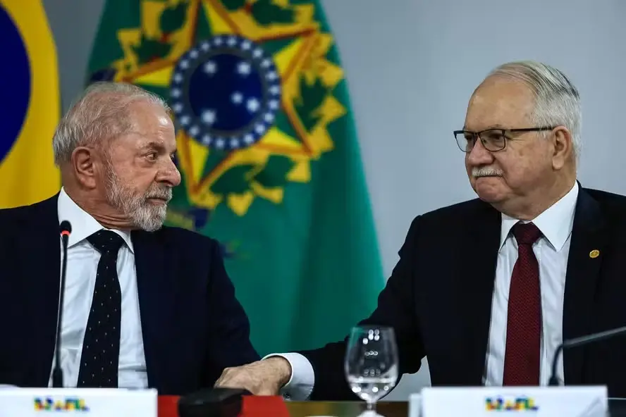VÍDEO – Lula cobra “responsabilidade?