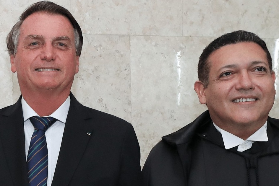 Kassio manda Lula excluir nota que chama Bolsonaros de “falsos patriotas”
