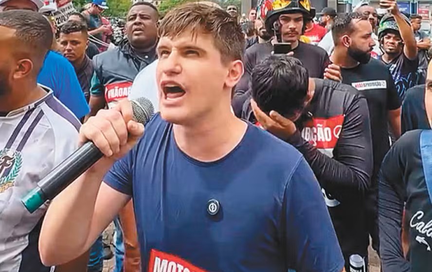 Posts antigos mostram Pavanato culpando Bolsonaro por mortes na pandemia