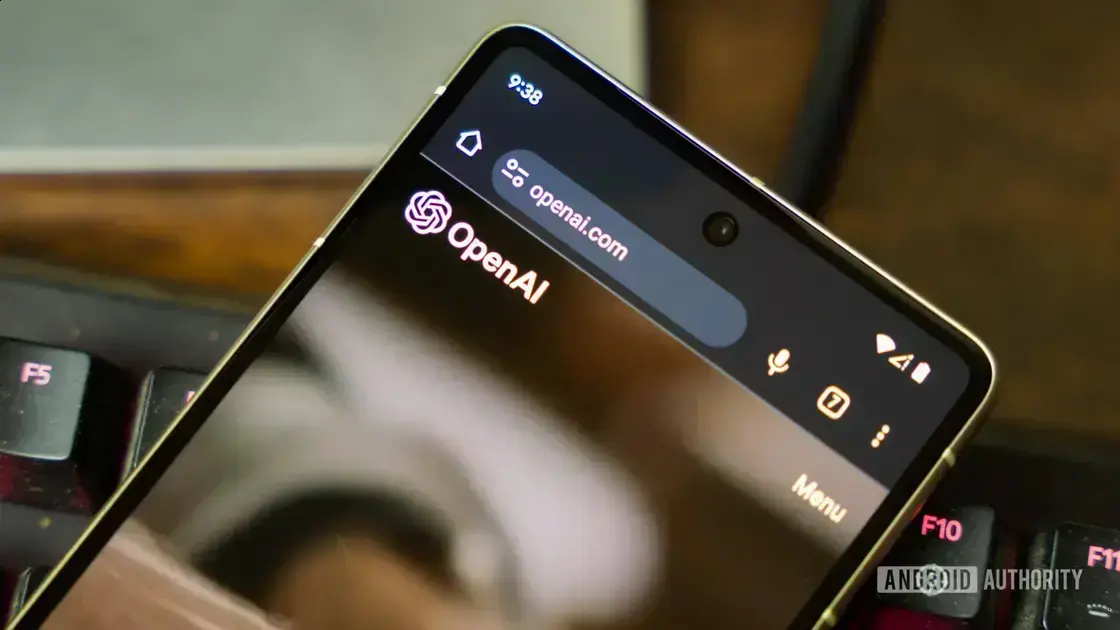 OpenAI revela primeiro dispositivo: um alto