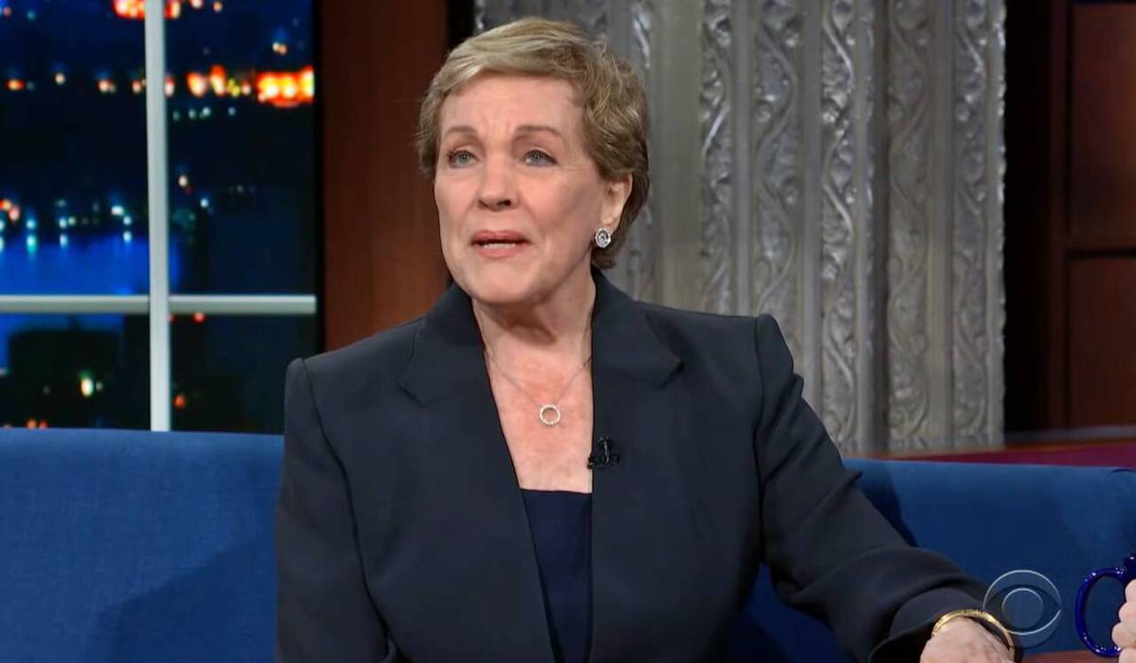 Aos 90 anos, Julie Andrews diz se sentir como aos 50: ‘Quero fazer mais coisas’