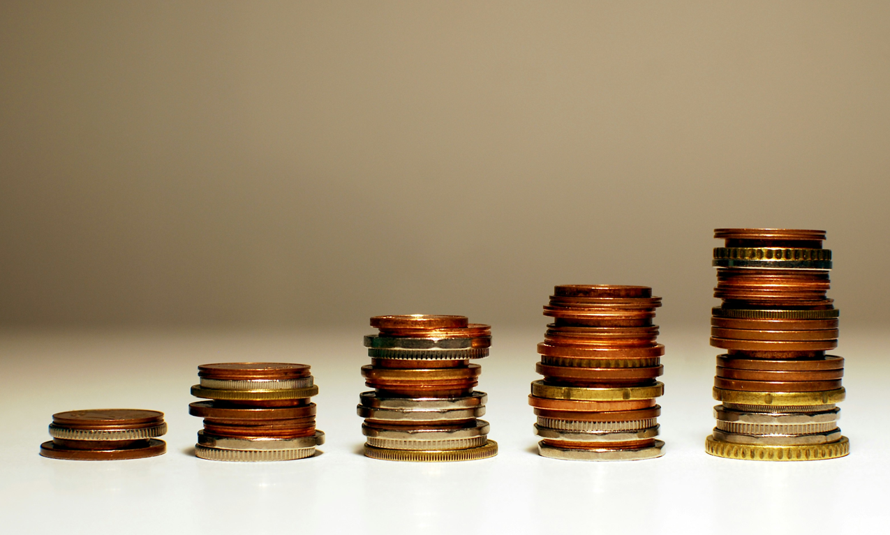 Taxas dos DIs sobem impulsionadas por Treasuries e petróleo