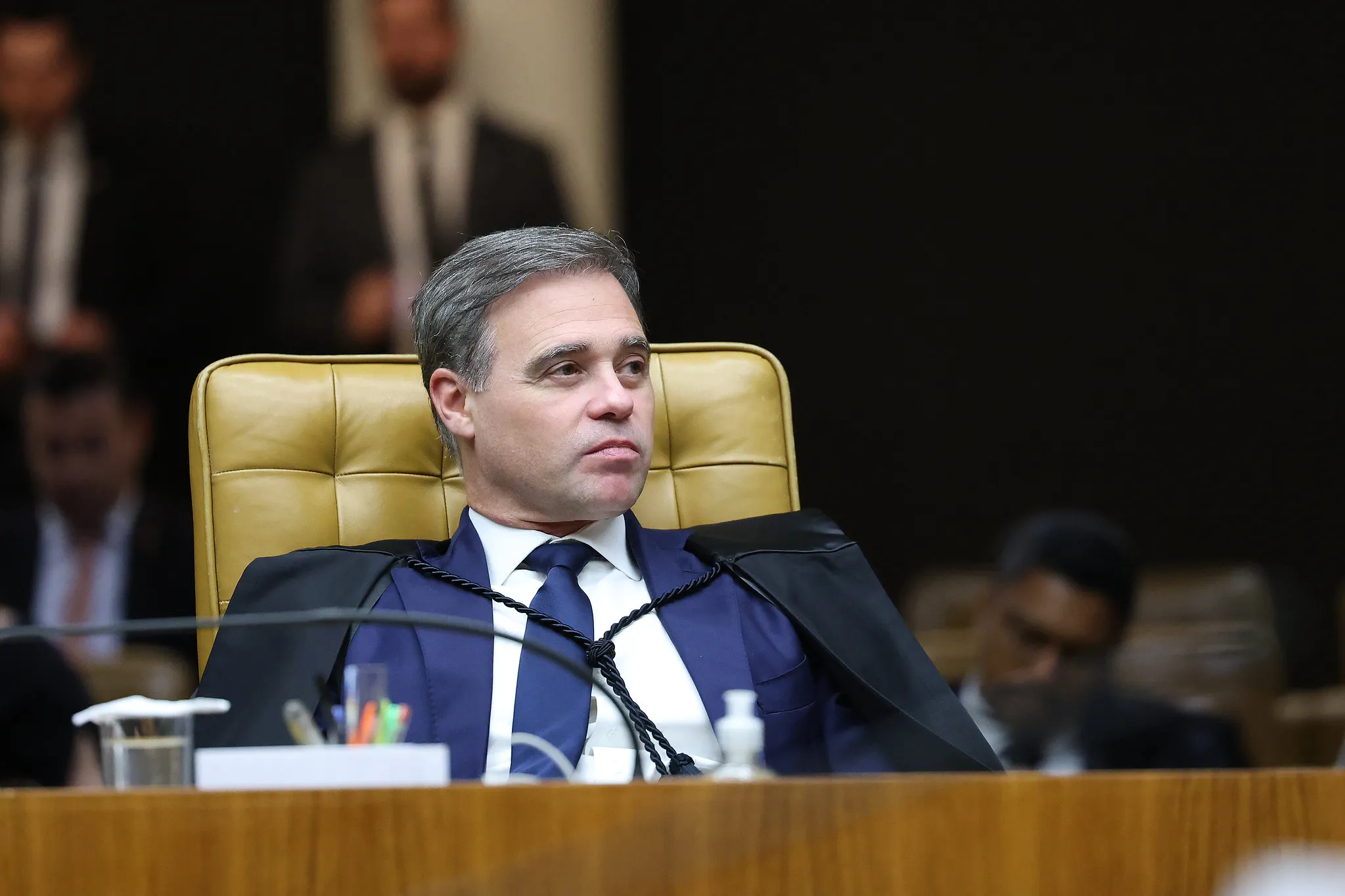 PT inicia ofensiva contra André Mendonça que envolve Lula e pede apoio de militantes