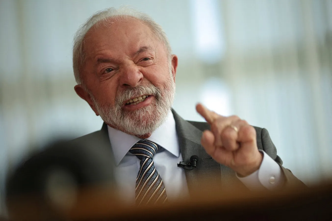 Desaprovação de Lula sobe pelo 3º mês seguido e chega a 53%, diz AtlasIntel