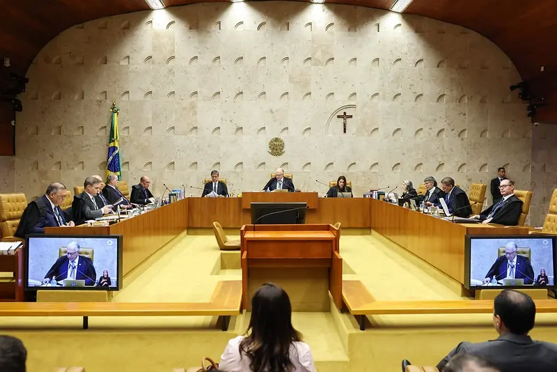 Candidatos de direita falam em ‘pizza?