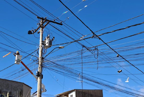 DME alerta para riscos de pipas na rede elétrica