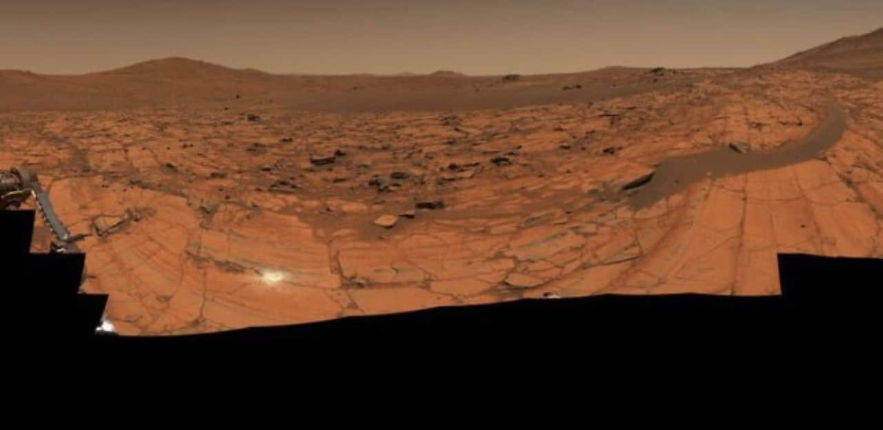 Descoberta de granada inédita em rocha de Marte revela processos geológicos complexos no passado do planeta