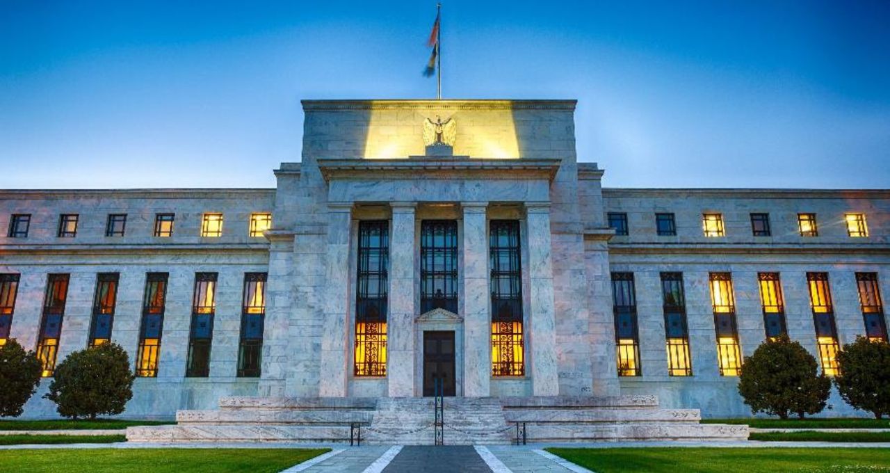 Presidente do Fed de Chicago alerta para inflação dos EUA acima da meta e vê juros indo na ‘direção errada’