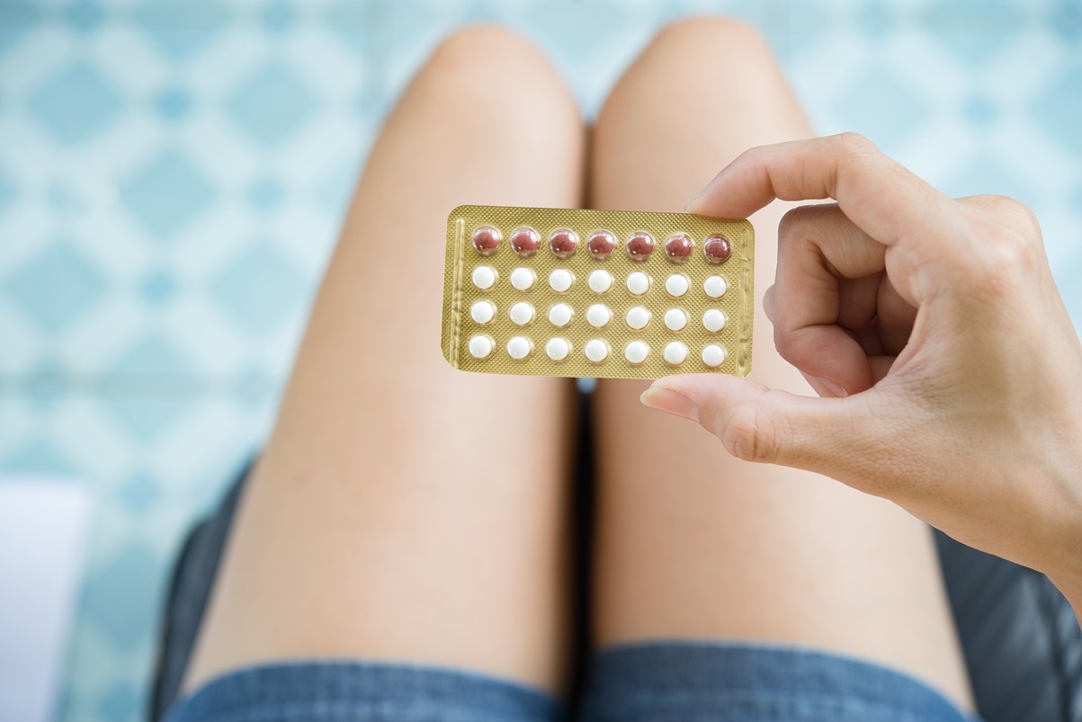 Anticoncepcionais podem aumentar a compulsão alimentar, sugere estudo