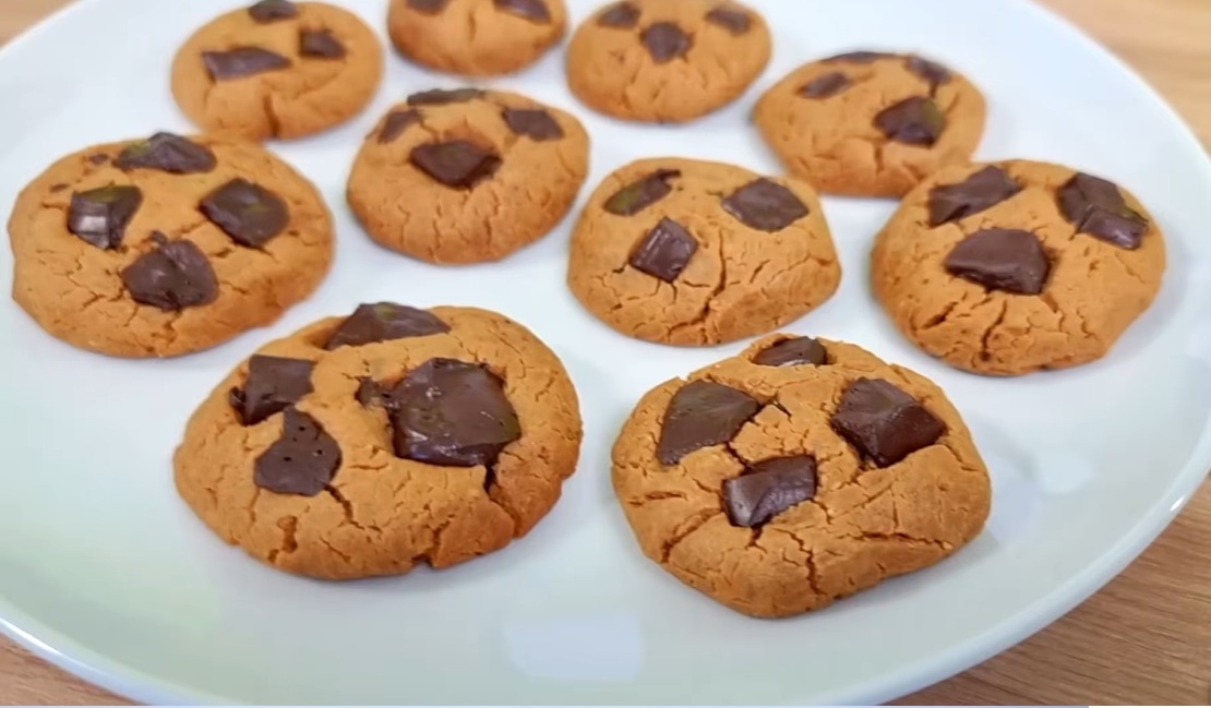 Zero farinha, açúcar, leite e ovo – Este biscoito saudável vai te conquistar! Fácil e rápido