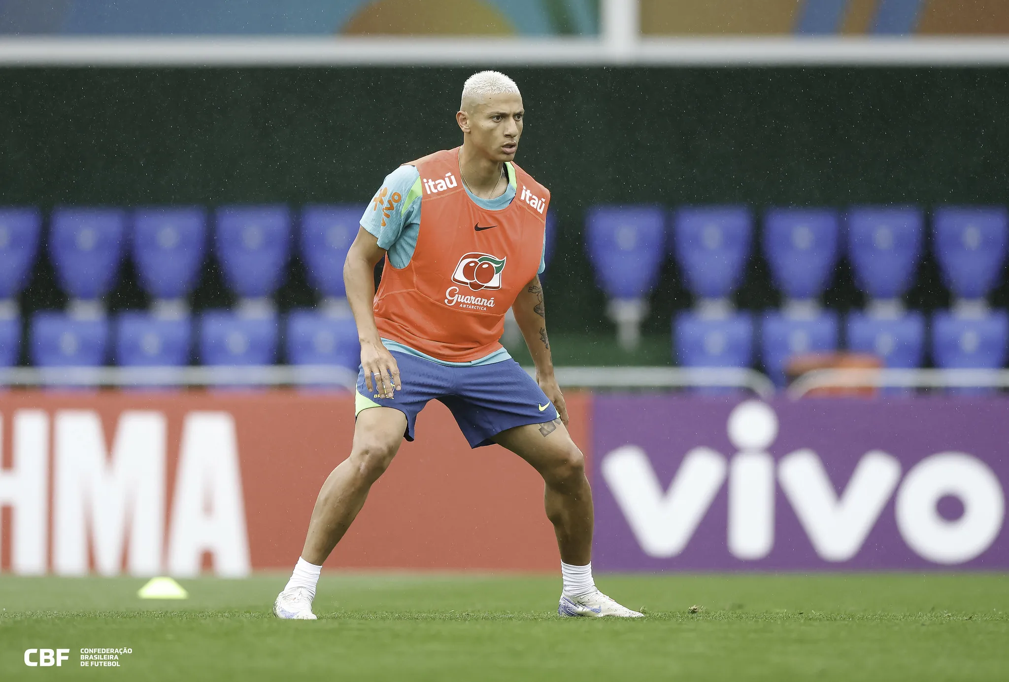 Ex-Fluminense, Richarlison é disputado por dois times brasileiros, diz jornalista