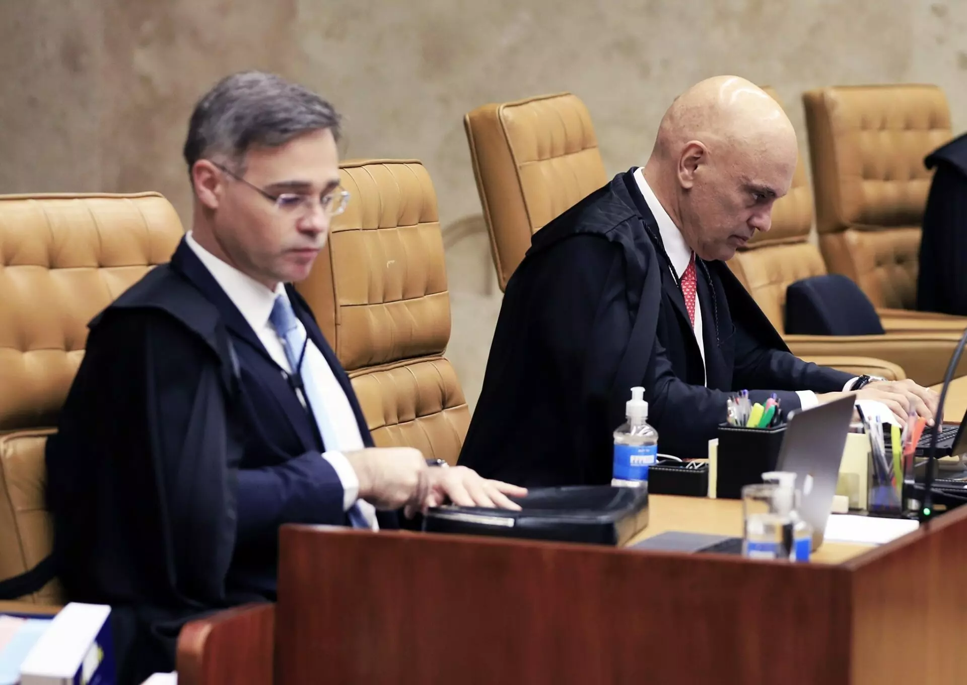 Disputa entre Moraes e Mendonça no STF leva canais de notícias a recorde no Ibope