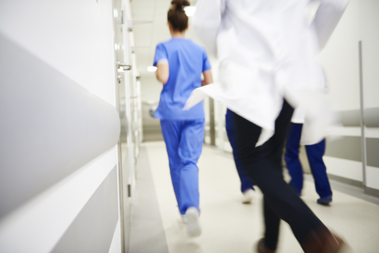 Saúde mental: OMV reforça alerta na Medicina Veterinária